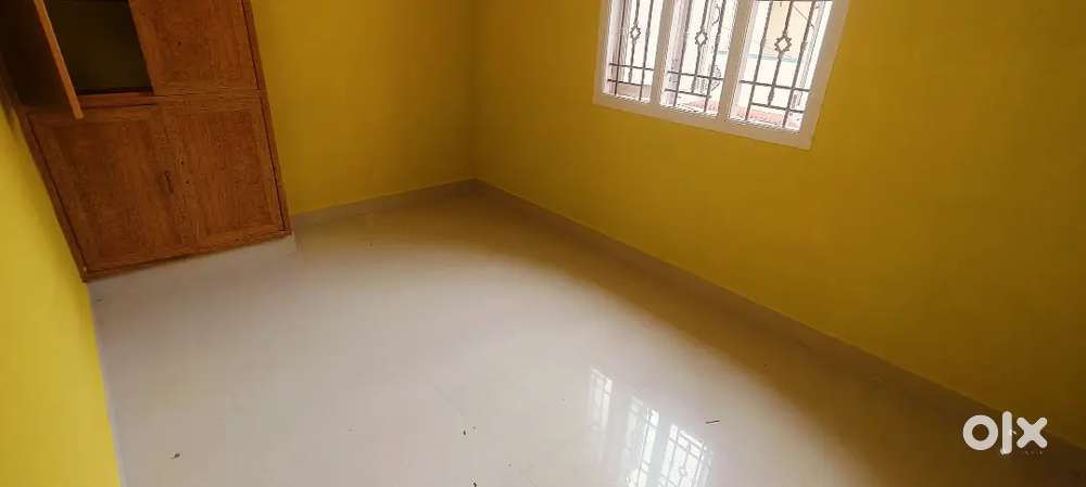 Kodambakkam 1st floor 1bhk house for rent