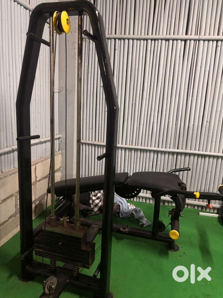 LEG CURL WITH LEG EXTENSION MACHINE