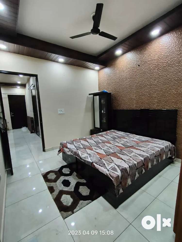 Indipendent fully furnished 3bhk flat Patel nagar near gulati swets