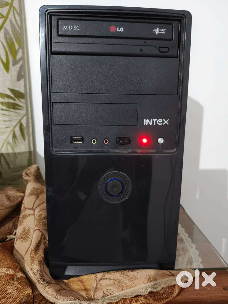 Assembled Desktop only