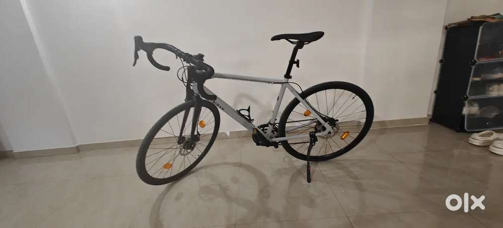 Selling road bike Triban RC120 cycle Medium Size