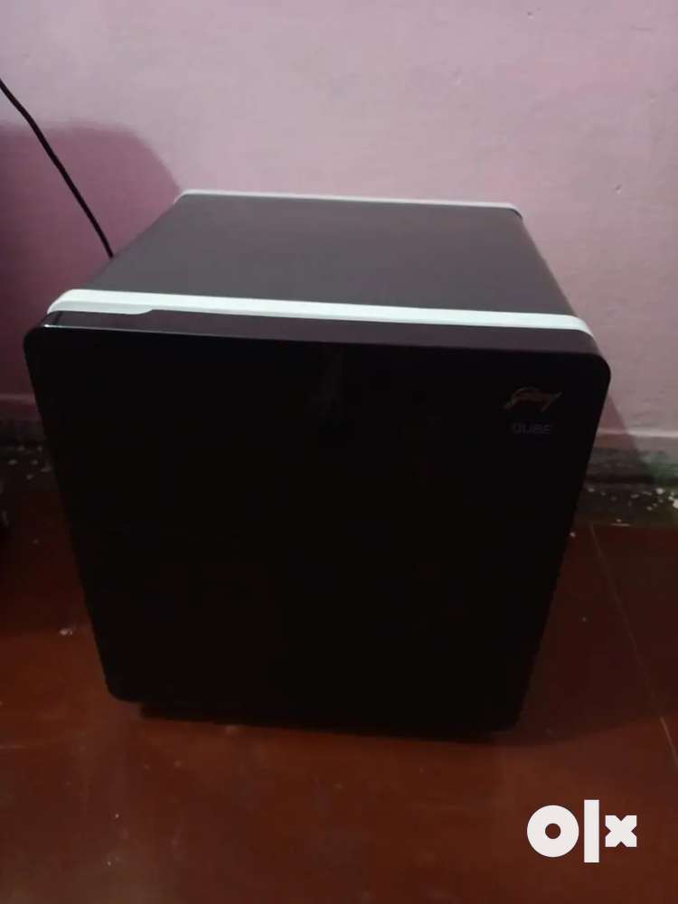 Godrej 30 L Qube Personal Cooling Solution  (Black, TEC QUBE 30L )