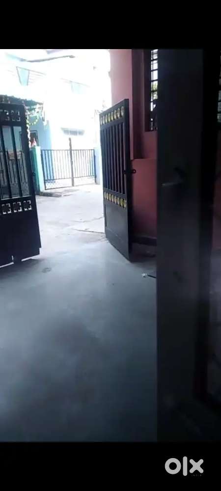 2BHK independent duplex ground floor available for family and bachelor