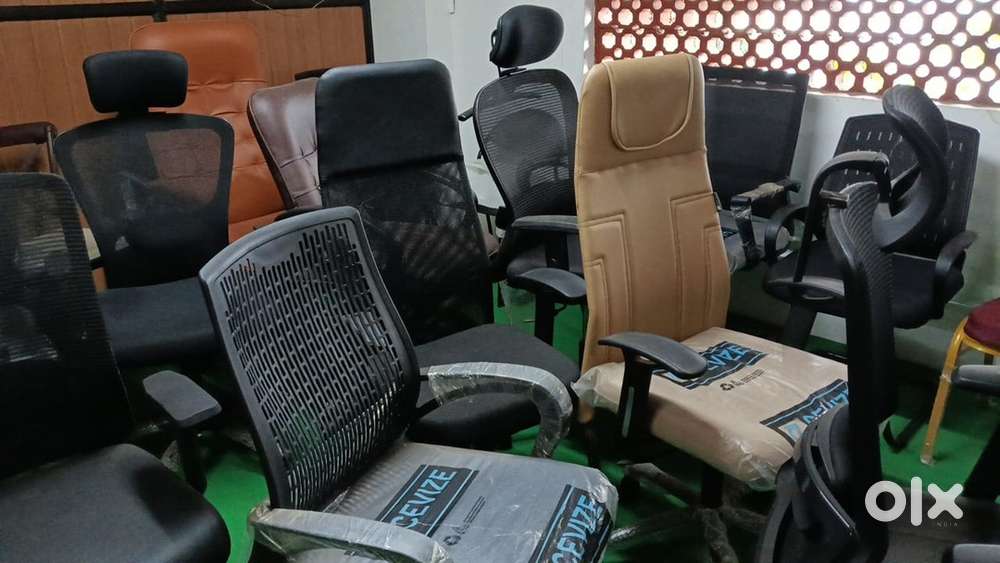 EXPLORE THE WORLD OF CHAIRS