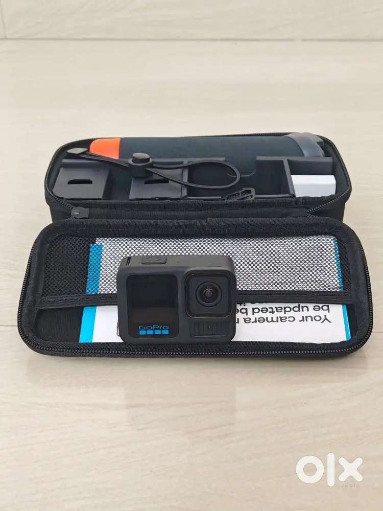 BRAND NEW GO PRO HERO 13 BUNDLE KIT
