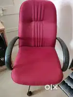 Revolving computer chair