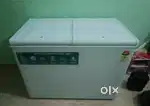 Refrigrator