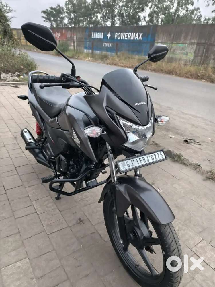LIVO BS~6 (HONDA)