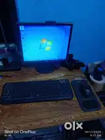 Desktop in good condition with all accessories