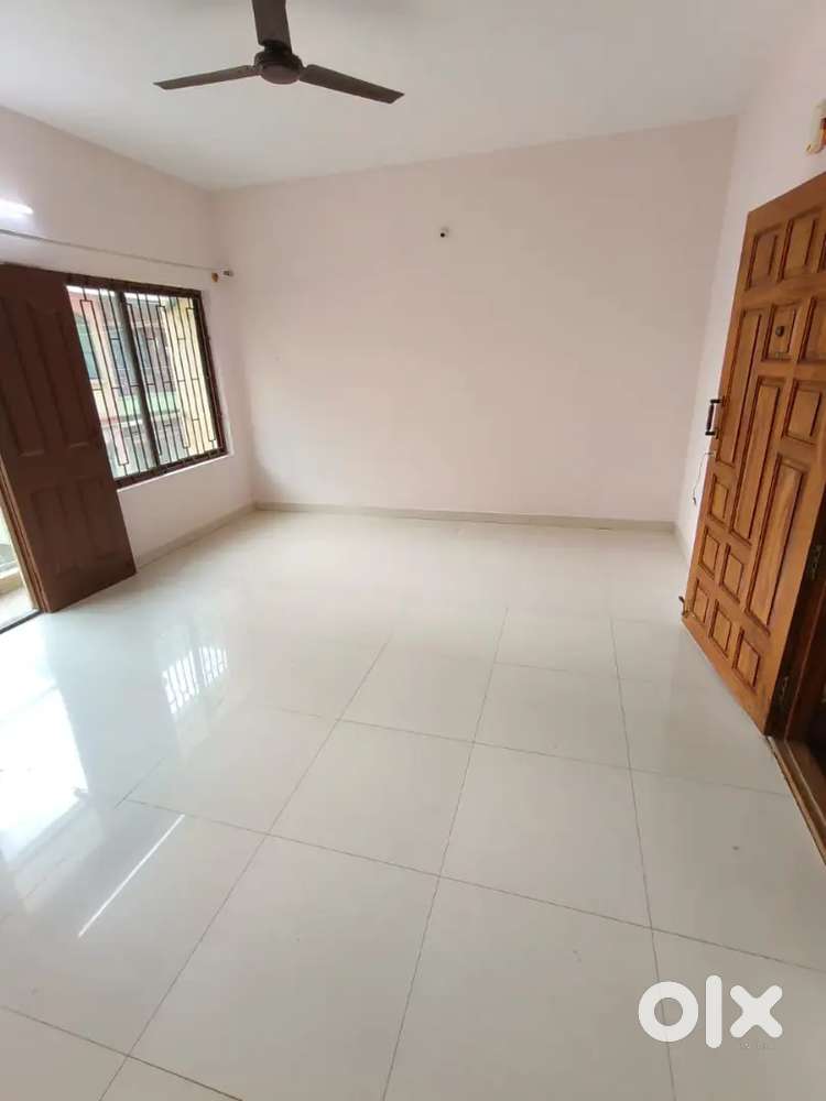 3 bhk apartment available for rent in kanaka nagar surrounding.