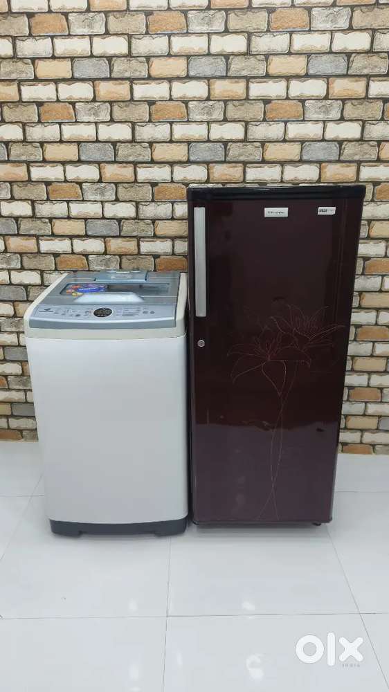 Samsung white and blue washing machine and single door in combov