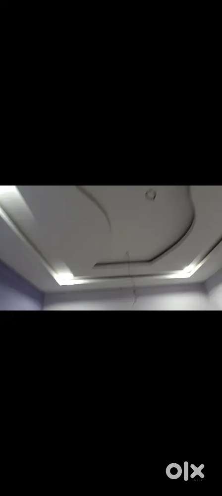 1bhk flat hum 2 person hai 2 aur person ki need hai