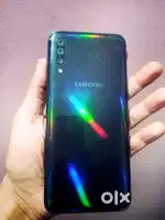 Samsung galaxy a70. 6gb 128 display black dots