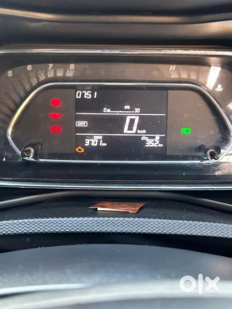 किसी को प्राइवेट कार के लिए ड्राइवर चाहिए हो तो संपर्क करे