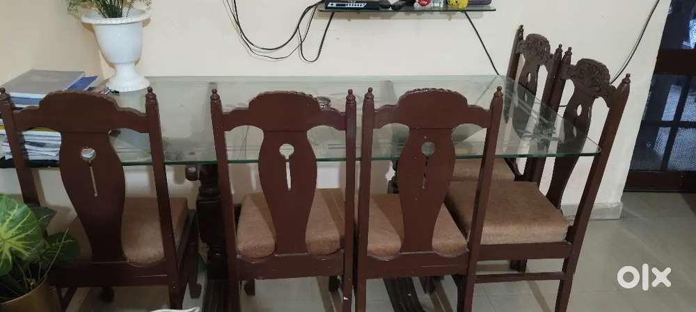 Dinning table
