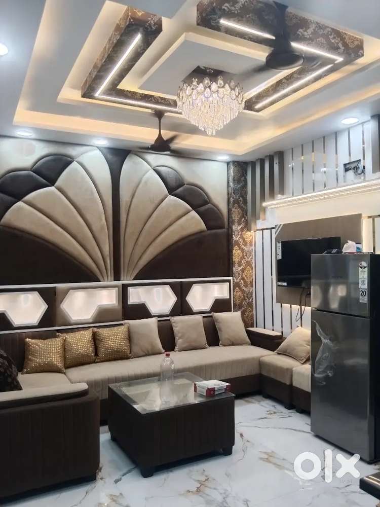 Full Furnished Luxurious2 BHK Apartment With Lift & Car Parking