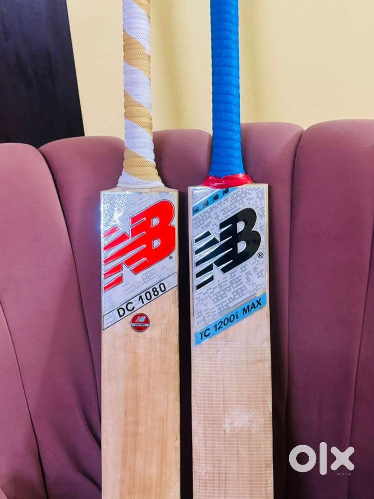 English Willow Bats And 3 Times Used Pads for Sale