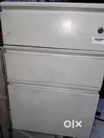 Almaari 3 drawer