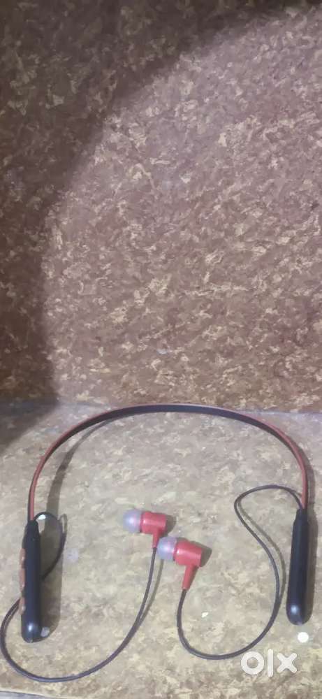 Only  buyers Red 150 Green 300 Fix