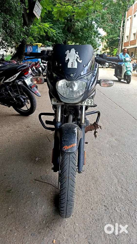 Pulser 150 BS6