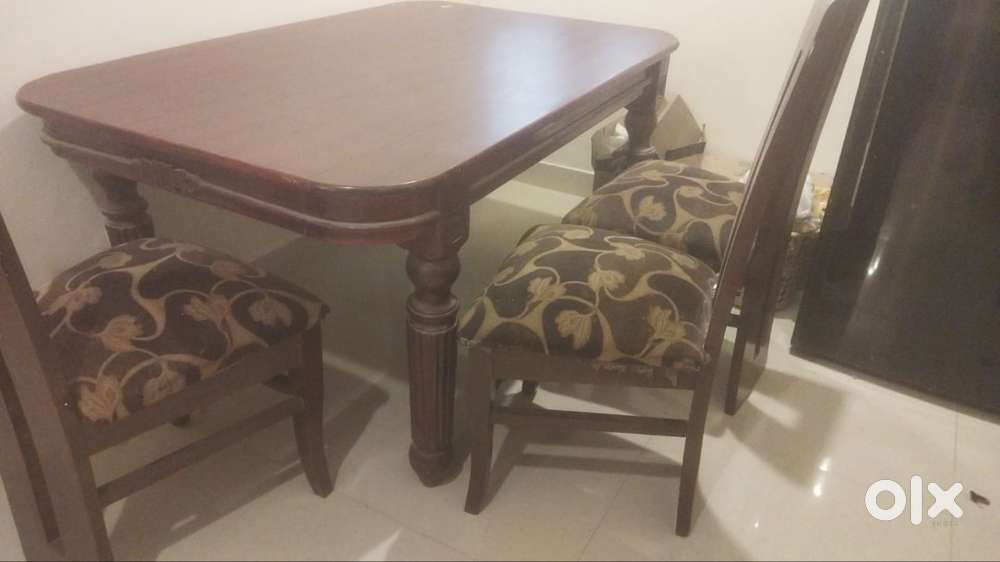Second Hand Dining Table - 6 seater