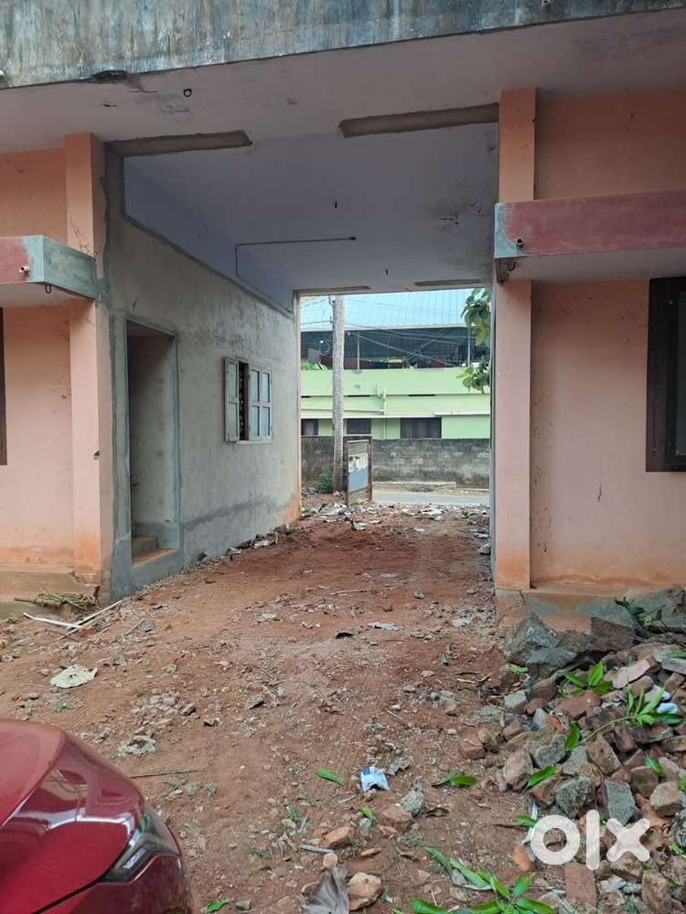 Commercial building for rent