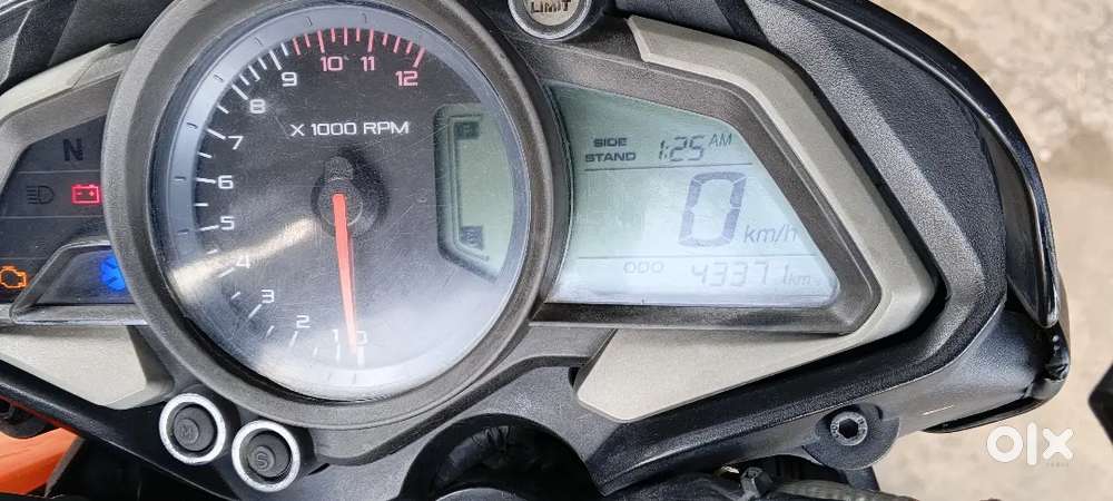 Gadi me kuch kam nahi hai