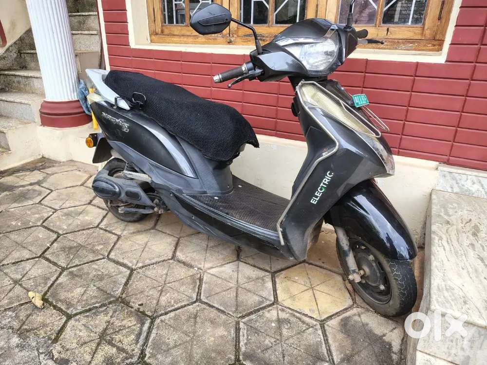 Ampere magnus ex electric scooter 2022 model 1st owner