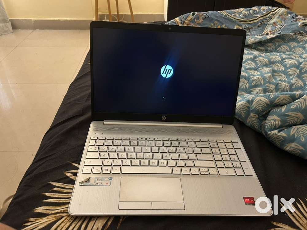 HP LAPTOP ( AMD RADEON)
