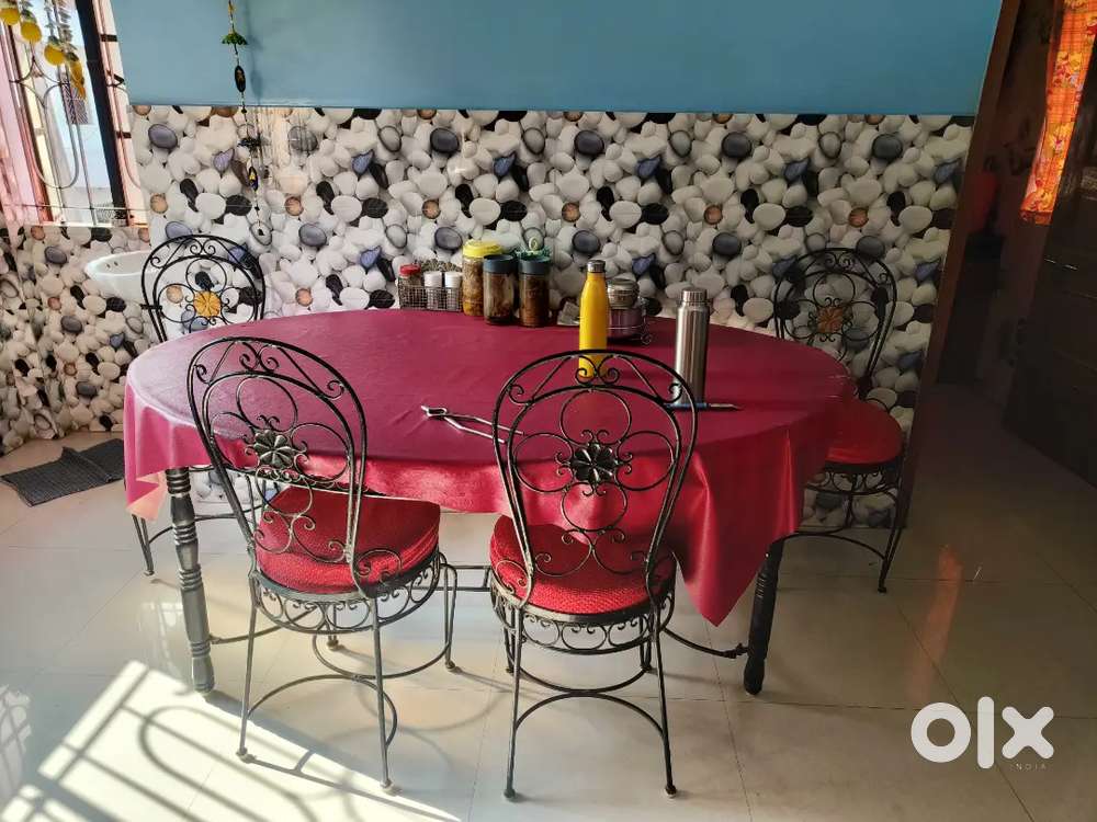 Dining table set with 6 chair