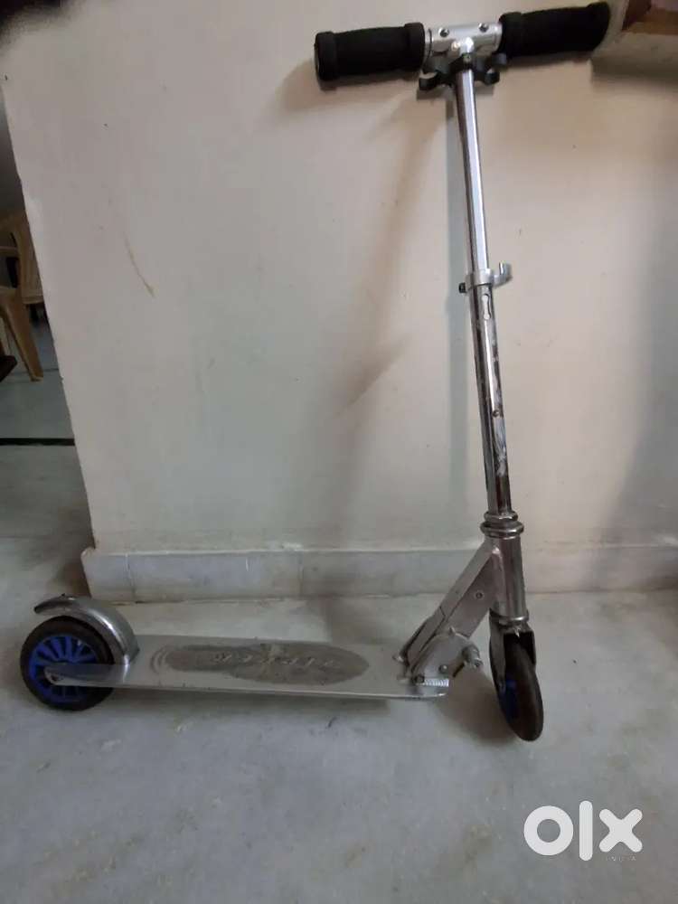 BSA Zipper STEEL BODY SKATING CYCLE