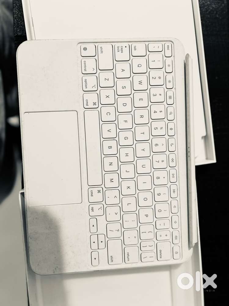Apple iPAD Magic Keyboard 10th generation