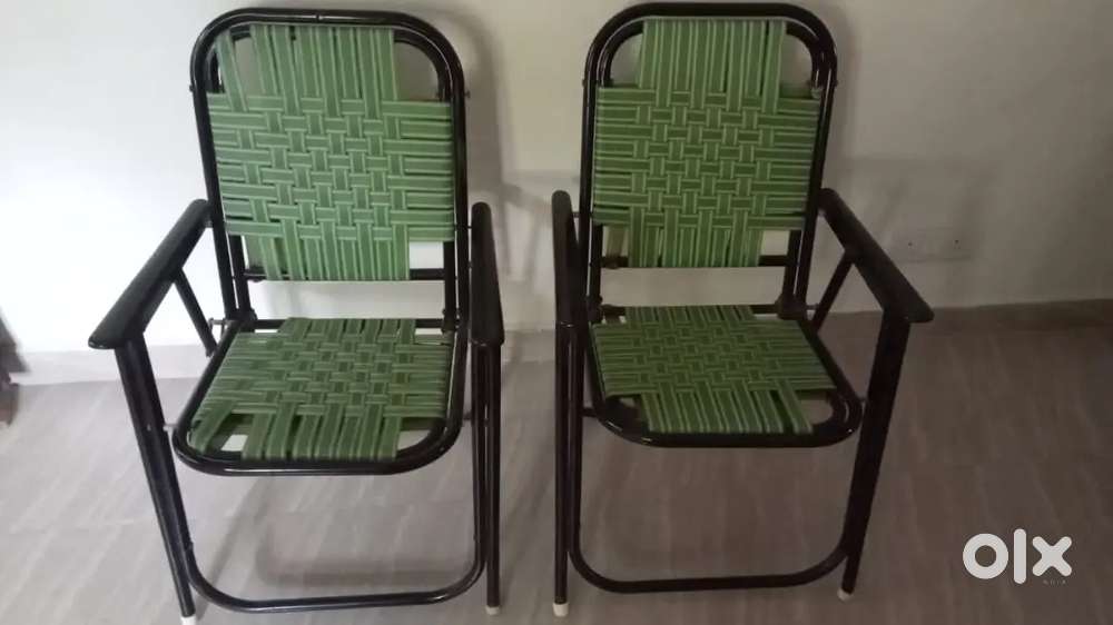 Carpet and Garden chairs 2