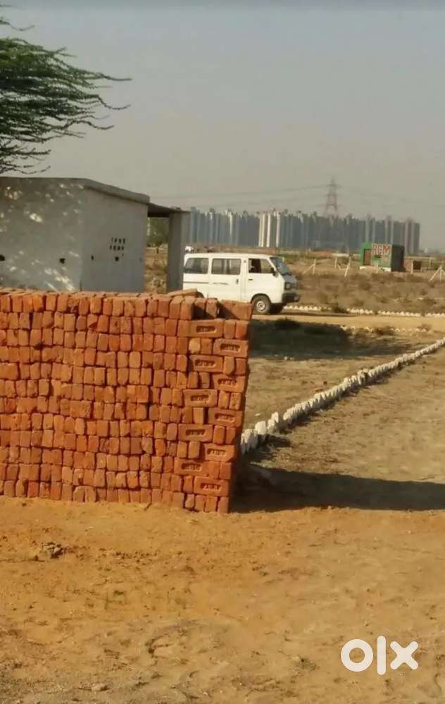 Two side open cornor plot 100sq yard only 3,00,000