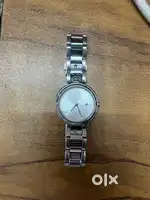 Fastrack stainless steel strap watch for women
