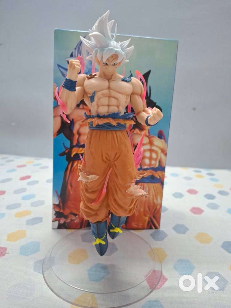 Goku ultra instinct Anime action figure