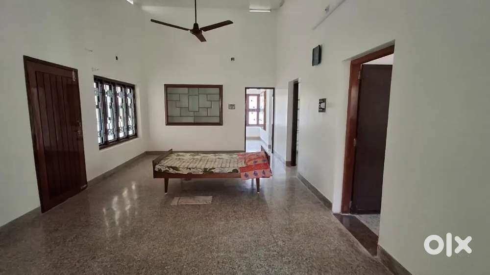 (1st floor) 2 BHK House, 3 km from kannur railway station