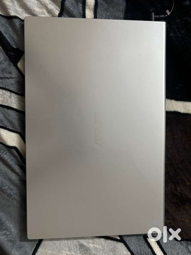 Asus vivobook 15.6 inches