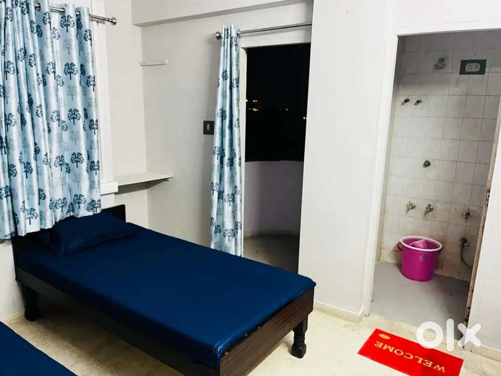 Furnished Premium Boys PG near JK classes Akota