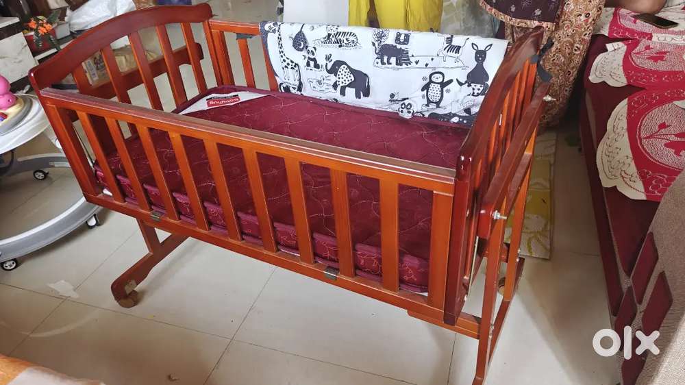 Babyhug cradle