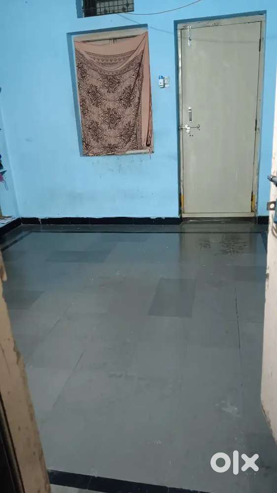 Single room for female roommate urgent (Only for female)