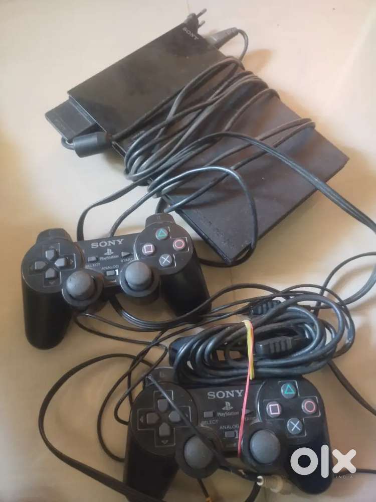 Sony PlayStation 2 (PS2)