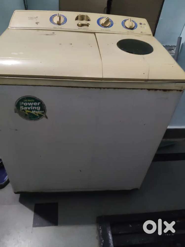 Old but in perfect working condition washing machine