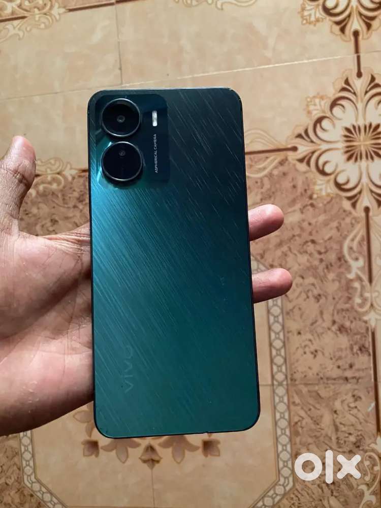 Vivo y16 4/128 GB with bil box chargr display me line hai 1 and crake
