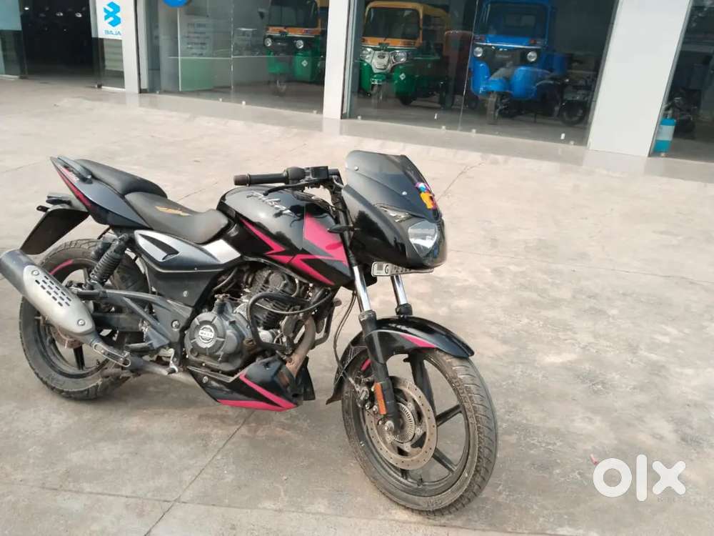 Pulsar 150 ABS   2020