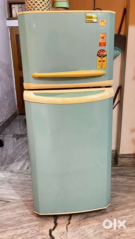 Godrej 243 lit 4 star 2007 model
