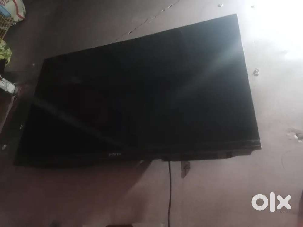 Infinix  lcd tv
