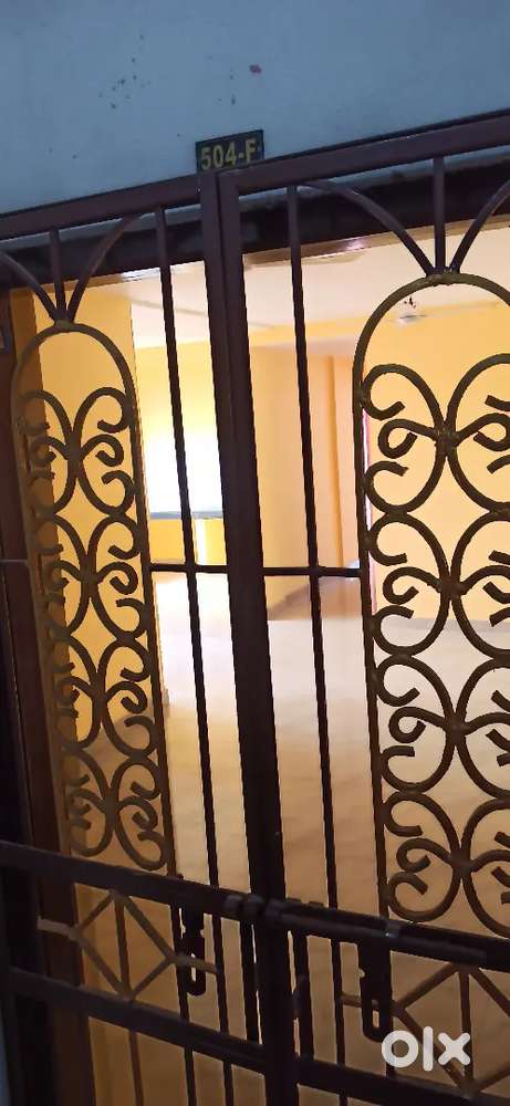 Ready to Move 2BHK Flat for Sale with great price.