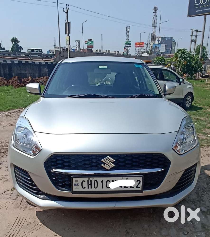 Maruti Suzuki Swift VXi + Manual, 2023, Petrol