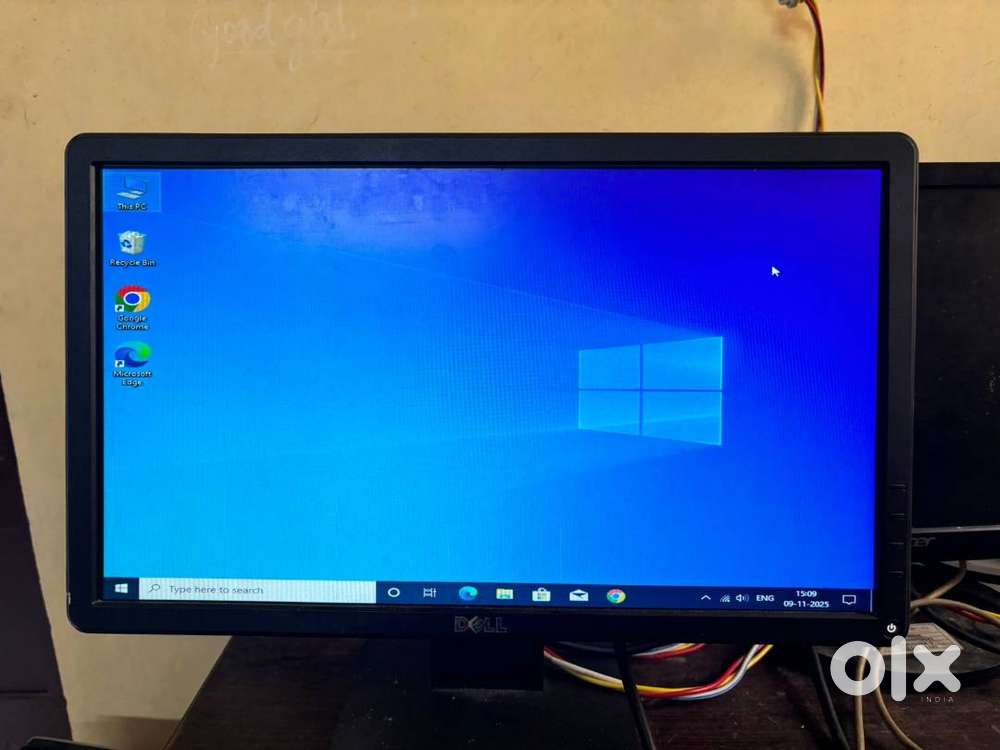 Dell 19inch VGA LED Monitor good working condition